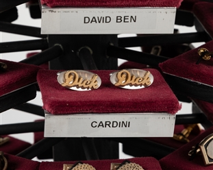  [CUFFLINKS – MAGICIANS]. Ken Klosterman's Collection of Mag...
