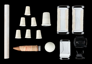  [CHAVEZ STUDIO]. Chavez Studio of Magic Props and Gimmicks....