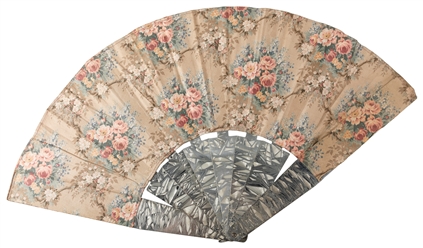  Fan of Nations. New Haven: Petrie & Lewis (P&L), ca. 1930. ...