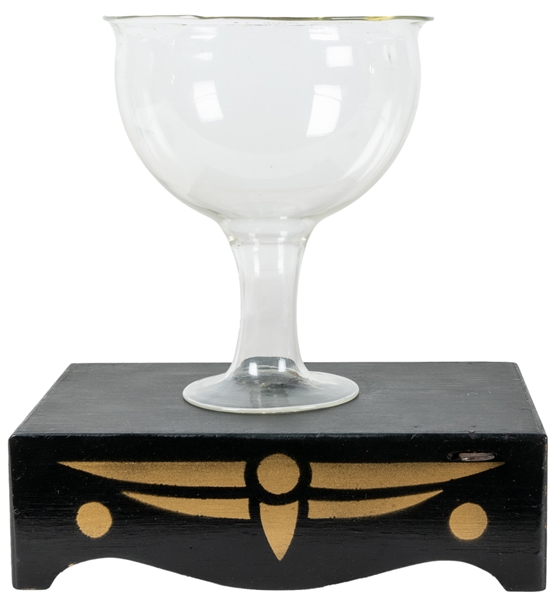  Crystal Goblet [Ink to Goldfish]. Colon: Abbotts Magic Nov...