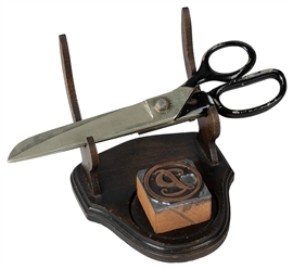  Fairy Ribbon Shears. New Haven: Petrie & Lewis (P&L), ca. 1...