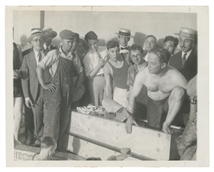  HOUDINI (Erik Weisz, 1874 – 1926). Press Photo of Houdinis...
