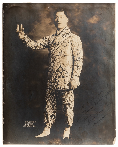  LONG Tack Sam (Lung Te Shan, 1884 – 1961). Signed Portrait ...