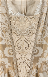  Keira Knightley “Elizabeth Gold Dress from Pirates of the ...