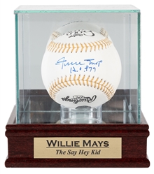  Willie Mays Signed Baseball. Rawlings Gold Glove Award ball...