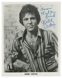  Group of 7 Hollywood and entertainer signed photographs. Gl...