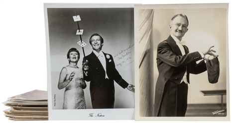  [PHOTOGRAPHS – MAGICIANS] Collection of Vintage Photographs...